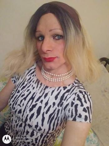 3303611204, transgender escort, Akron